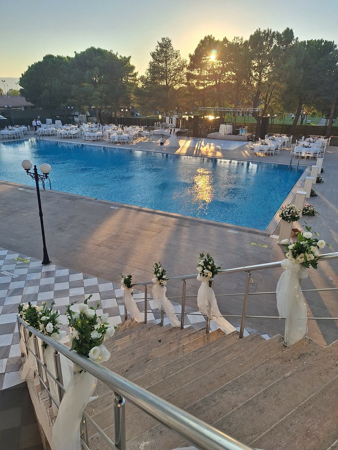 Davet süslemesi, Emexotel Havuzbaşı